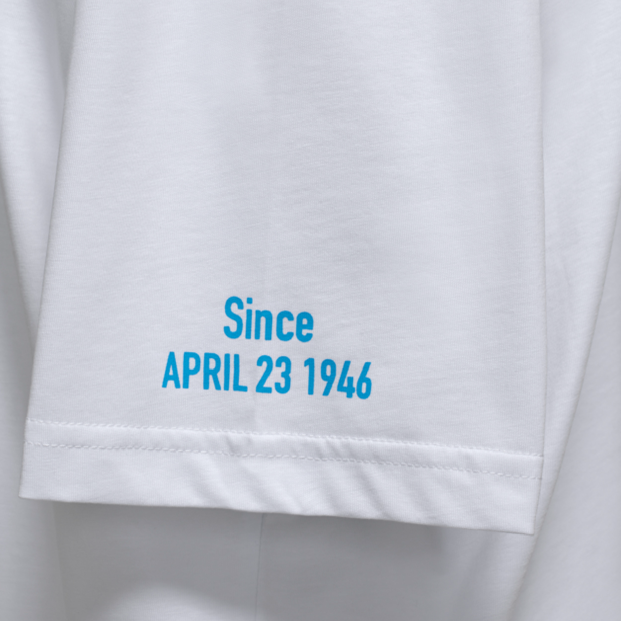 VESPA DEC TEE HOLY WHITE